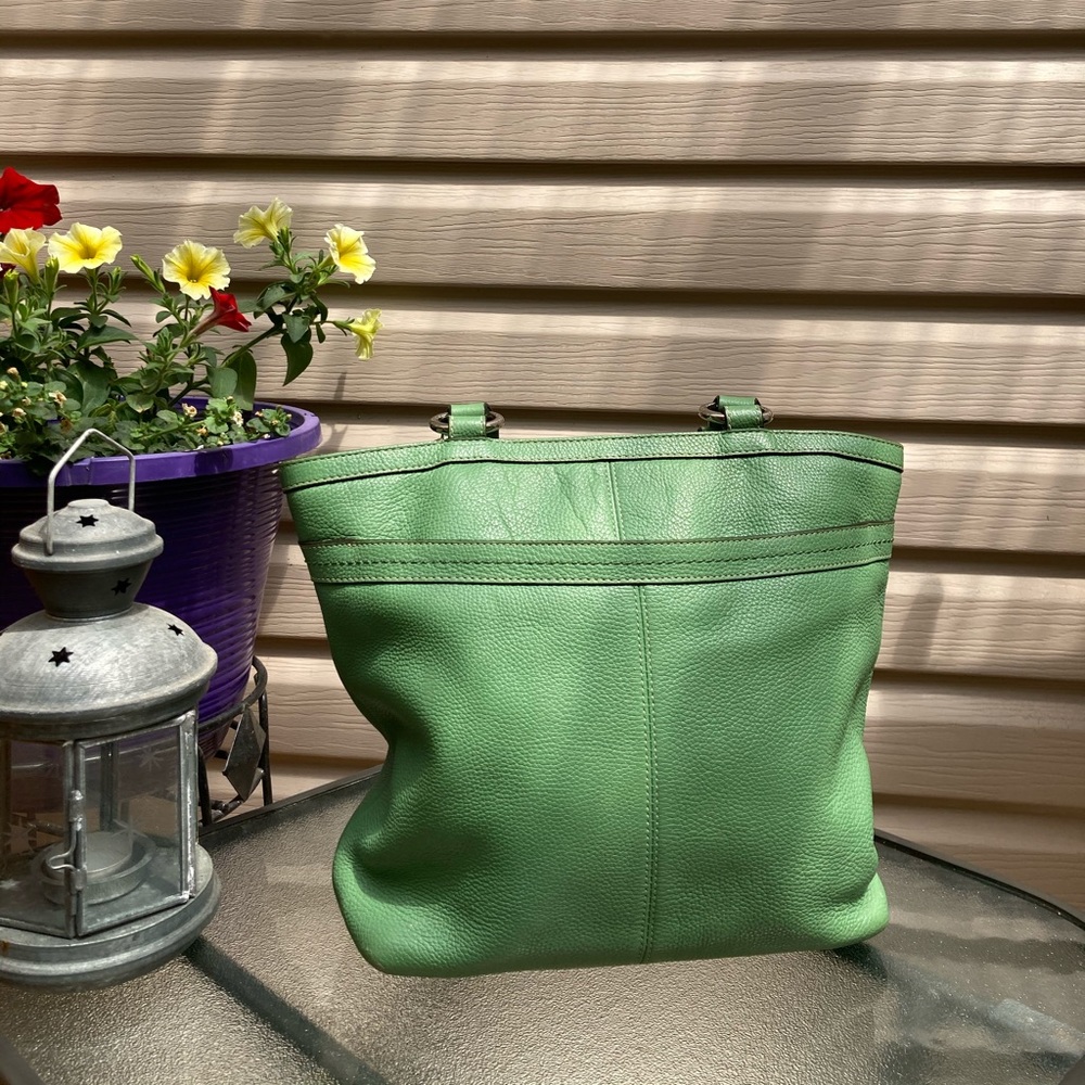 ⬇️50%!! Coach Penelope Bag in Green Pebble Leather